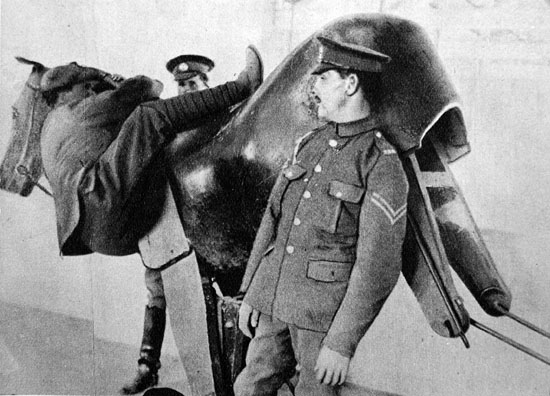 1. maailmansodan aikainen ratsastussimulaattori